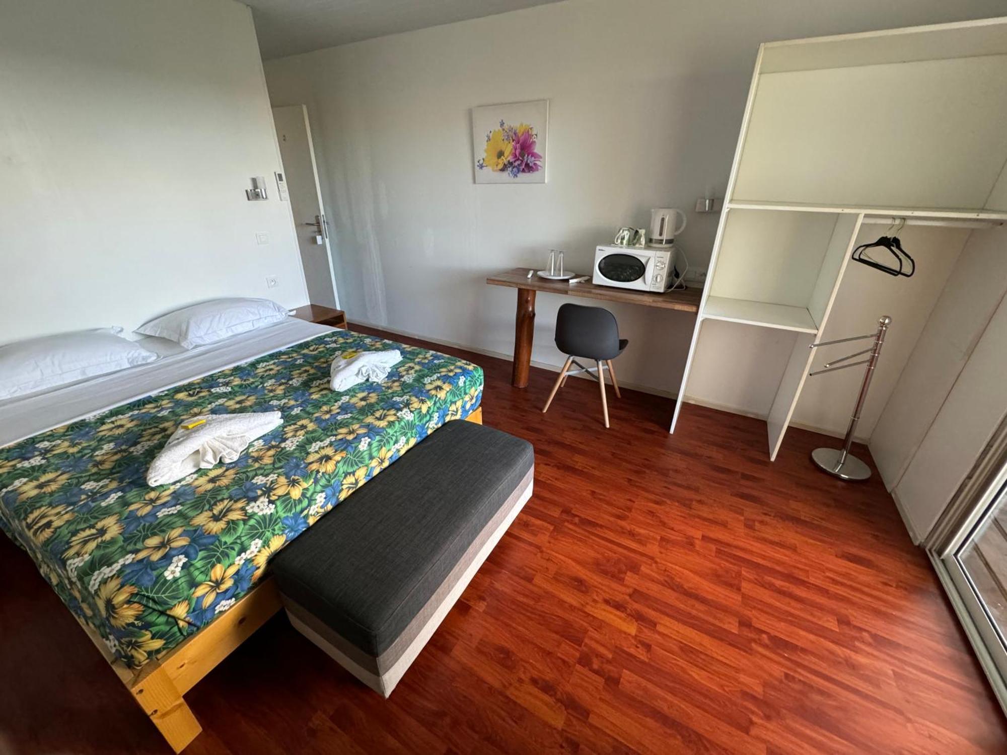 Te Mao Hotel Avatoru Szoba fotó